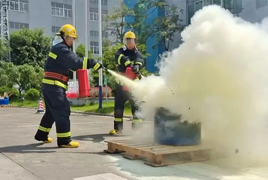 贝斯特集团||消防手艺交锋 火力全开就是“燃”